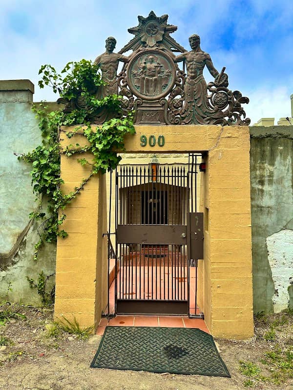 Sam's Castle - Image 2