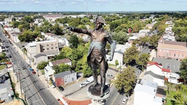 Trenton Battle Monument - Image 2