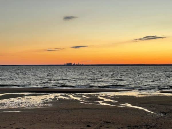 Crescent beach - Image 2