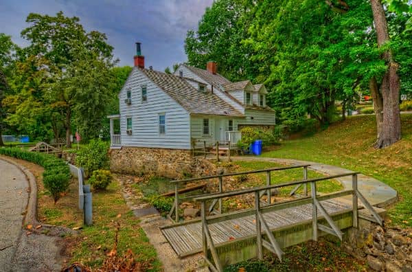 Thomas Paine Cottage Museum. Huguenot & New Rochelle Historical Assn. headquarters - Image 2