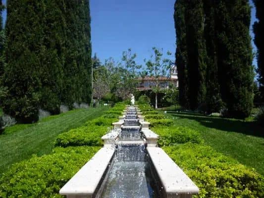 Italian Chain Fountain - Image 2