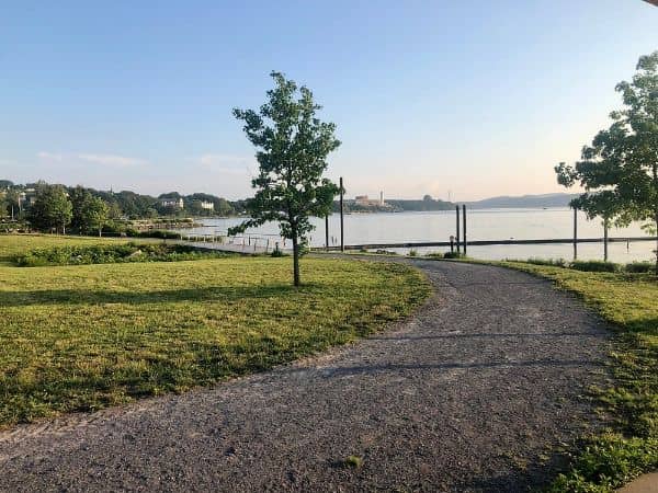 Riverfront Park - Image 2