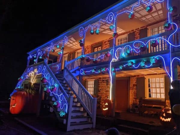 Van Cortlandt Manor - Image 3