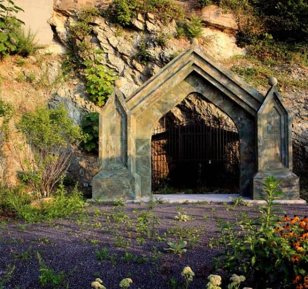 Sybil's Cave - Image 4