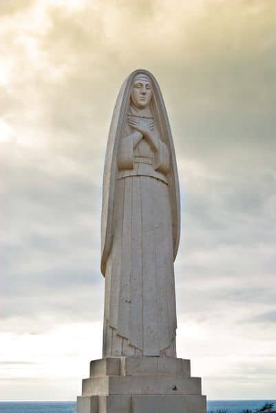 Santa Monica Statue - Image 3
