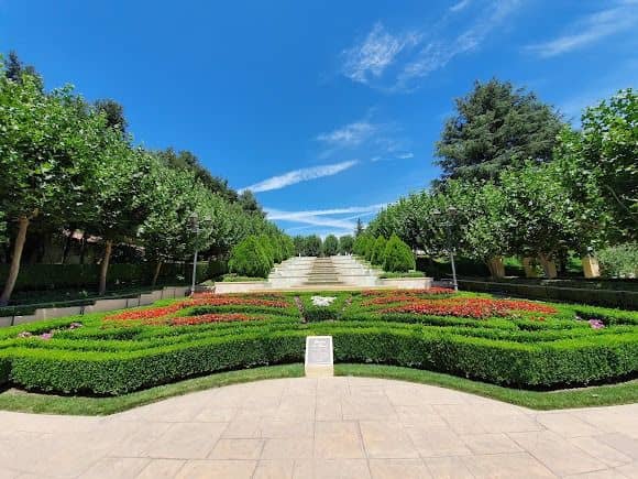 Gardens of the World - Image 3