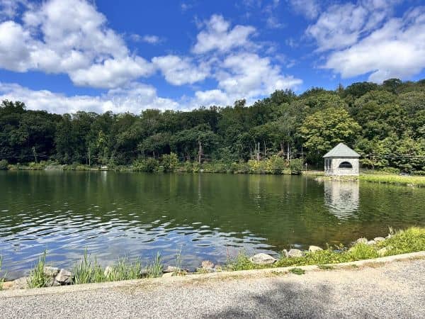 Tarrytown Lakes Park - Image 5