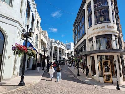 Rodeo Drive Walk Of Style - Image 5