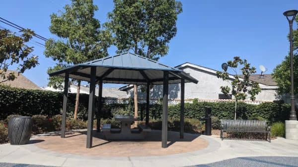 Hogan Park - Image 2