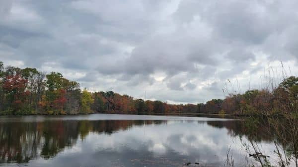 Etra Lake Park - Image 1