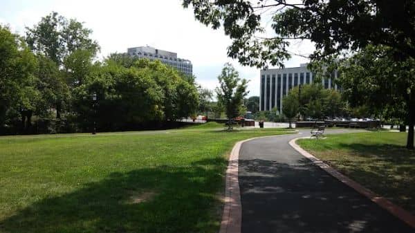 Mill Hill Park - Image 1