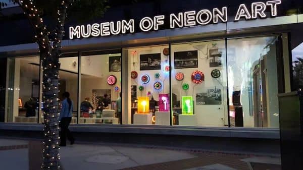 Museum of Neon Art - Image 3