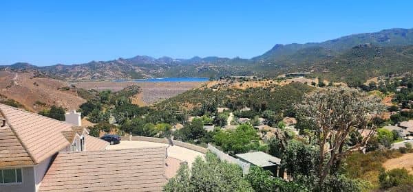 Westlake Vista Garden - Image 1