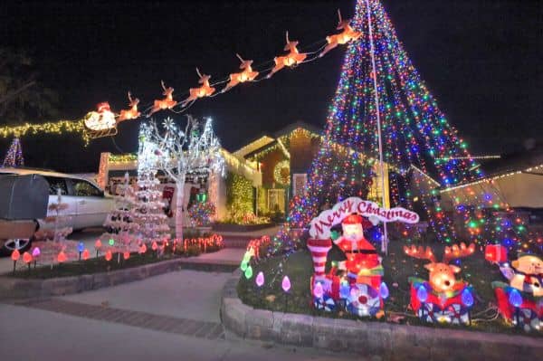Christmas Crossroads - Image 3