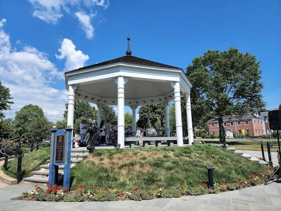 Norwalk Town Green - Image 1