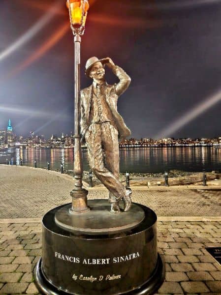Frank Sinatra Statue - Image 1