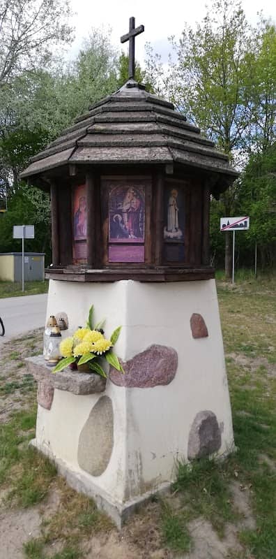 Kapliczka przydrożna - Image 1