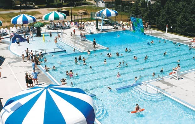 La Crescent Aquatic Center & Swimming Pool - Image 1