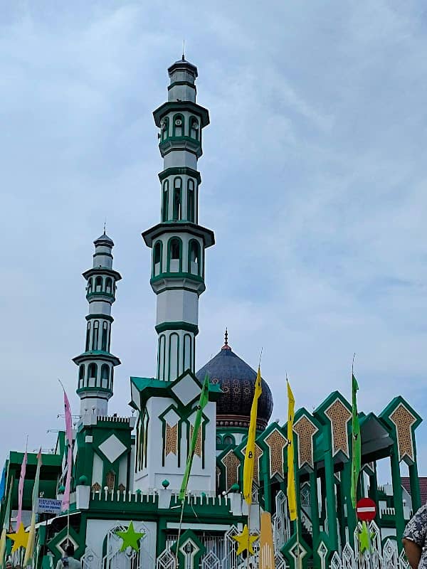 Masjid Raya Singkawang - Image 1