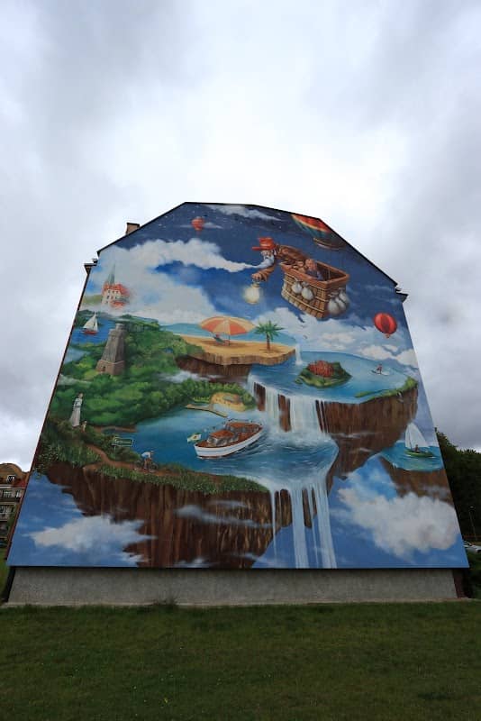 Mural "art pieprznik" Ul. Kołobrzeska 18A - Image 1