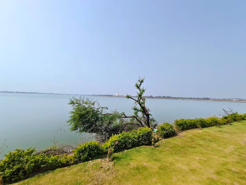 Sendh Lake Garden - Image 1