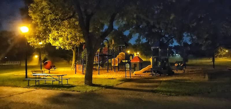 Lions Park - Image 2