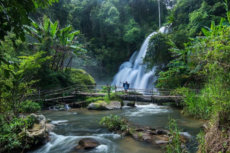 Pha Dok Siew Waterfall - Image 1