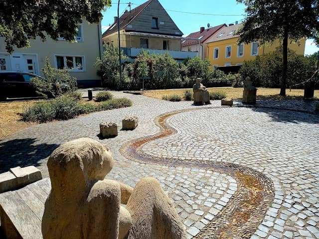 Dorfplatz Lisdorf - Image 1