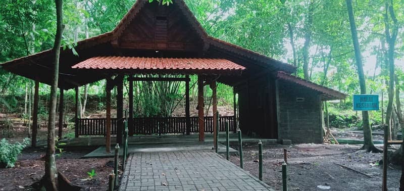 Sendang Sumber Dharmo - Image 1