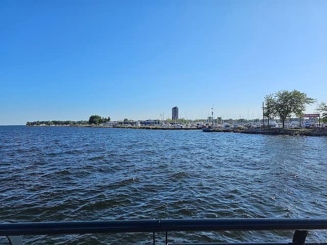 Blossom Heath Pier - Image 2