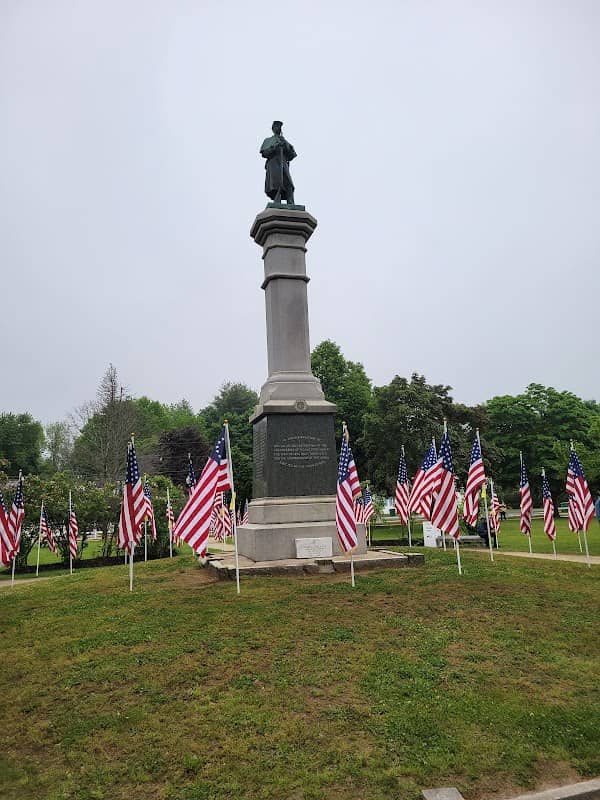 Rochester Common - Image 1