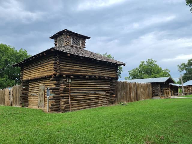 Fort Inglish Museum - Image 2