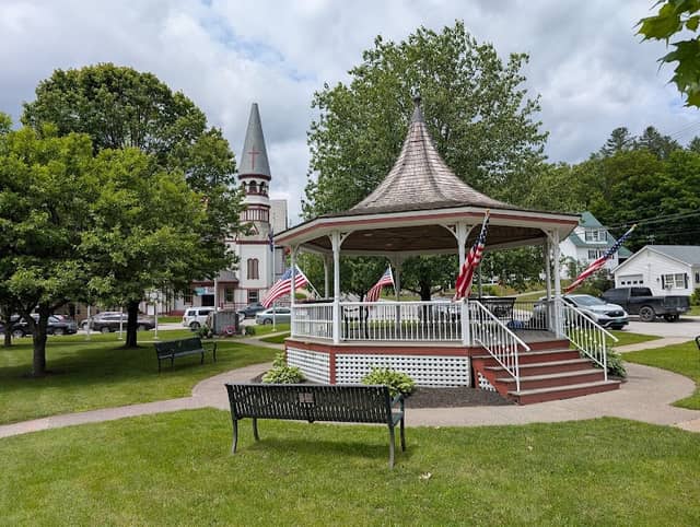 Veteran’s Memorial Park - Image 1