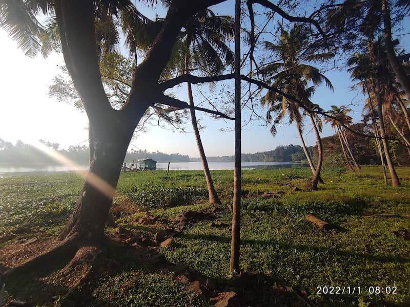 Chirayam Kadavu - Image 1