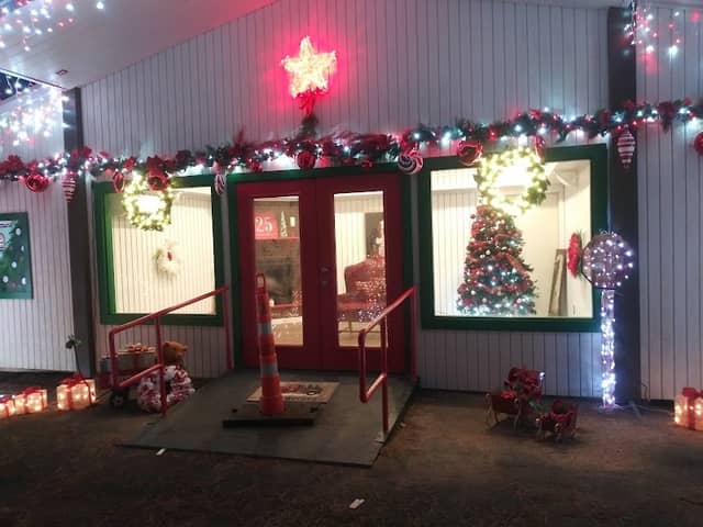 Carmela's Magical Santa Land - Image 2