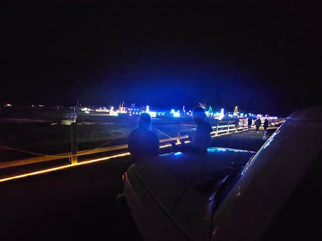 Lights on Elm - Image 2