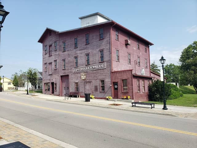 Canal Lock Park - Image 3