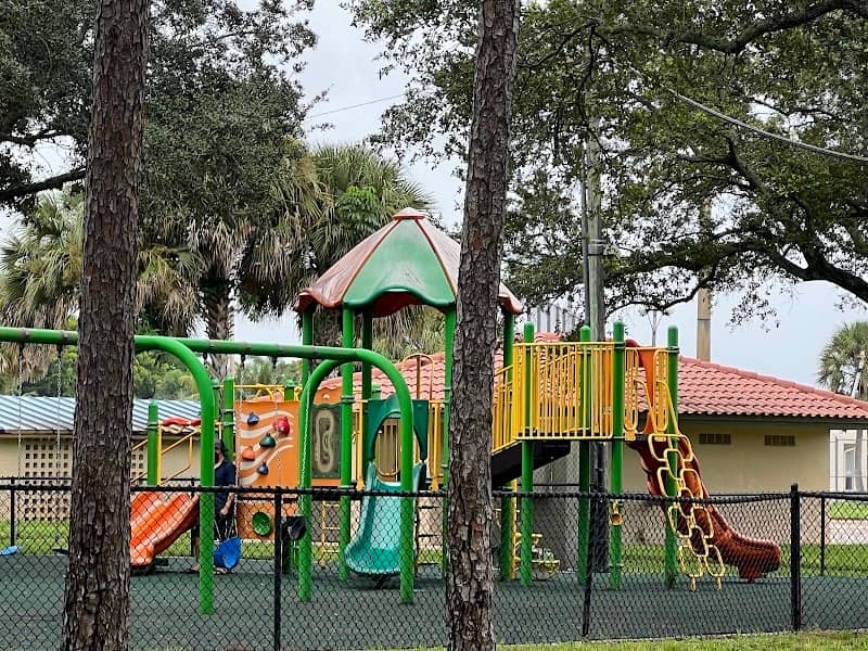 Lions Park - Image 1