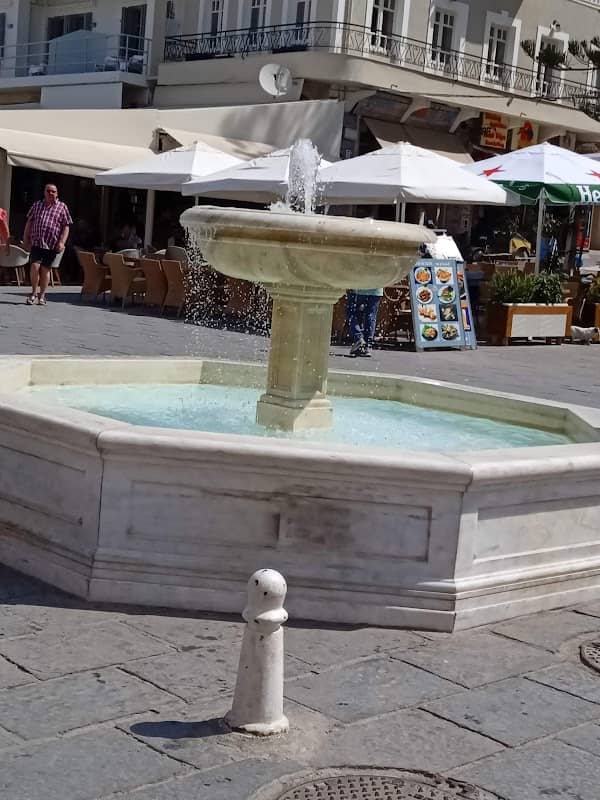 Fountain - Image 1