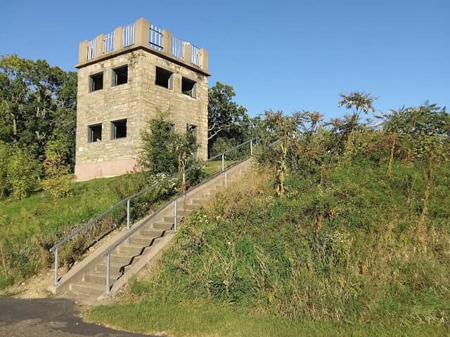 Elk Mound Hill Castle - Image 2