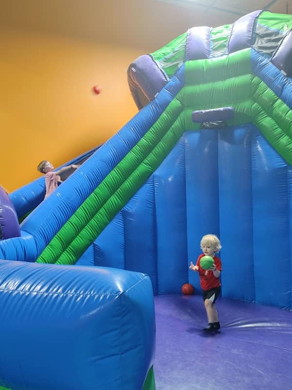Pump It Up Webster Kids Birthdays and More - Image 3
