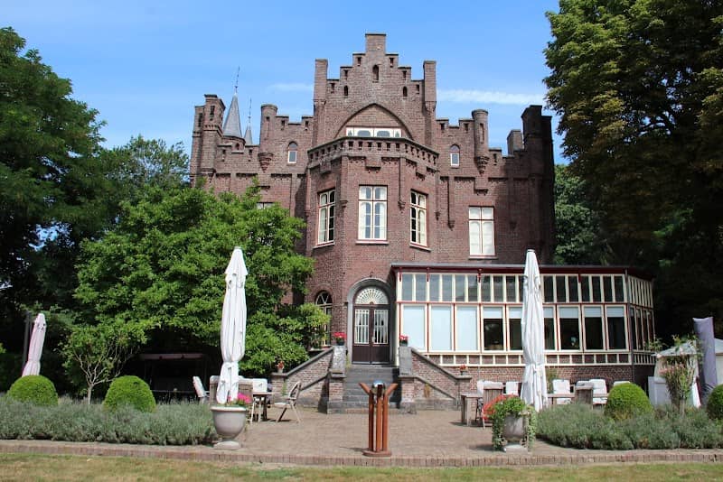 Aerwinkel Castle - Image 2