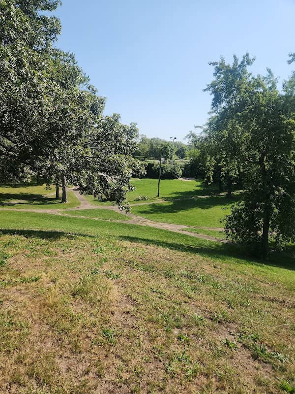 Borman Square Park - Image 1