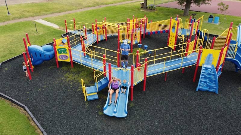 North Hughes Park - Image 1