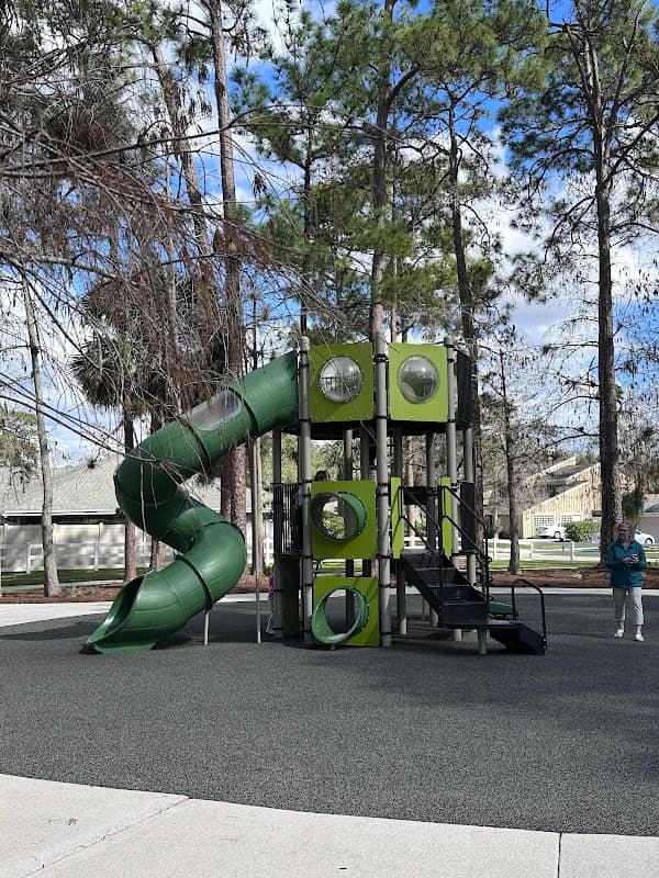 Brampton Cove Park - Image 1