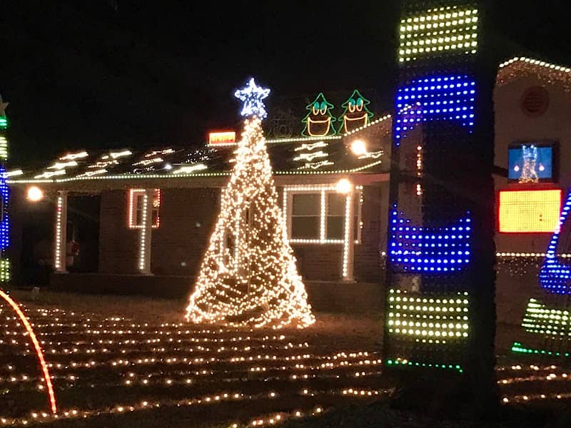 Harrison Family Christmas Lights - Image 1