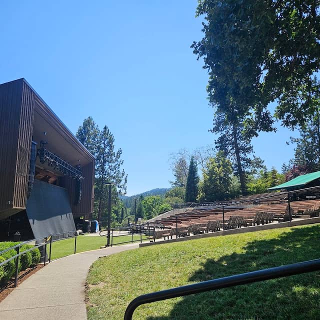 Britt Gardens - Image 2