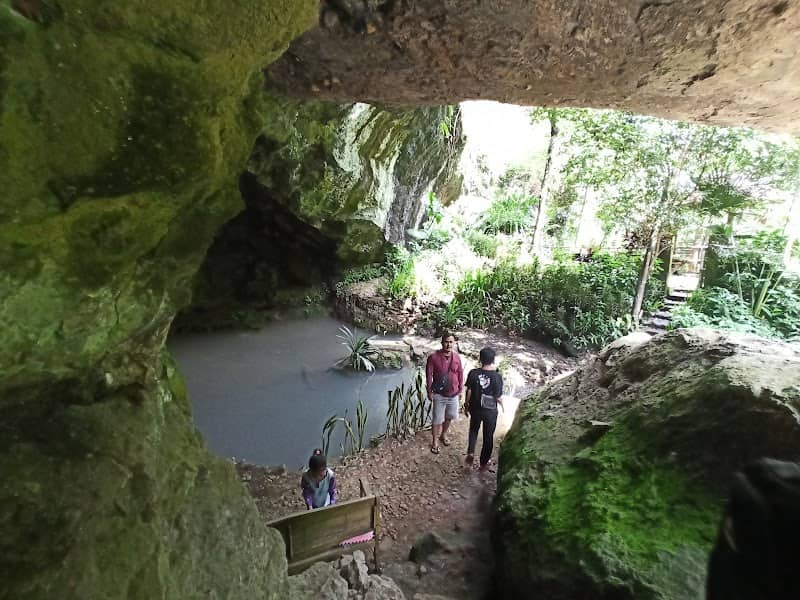 Wisata Goa Alam Watu Payung - Image 1