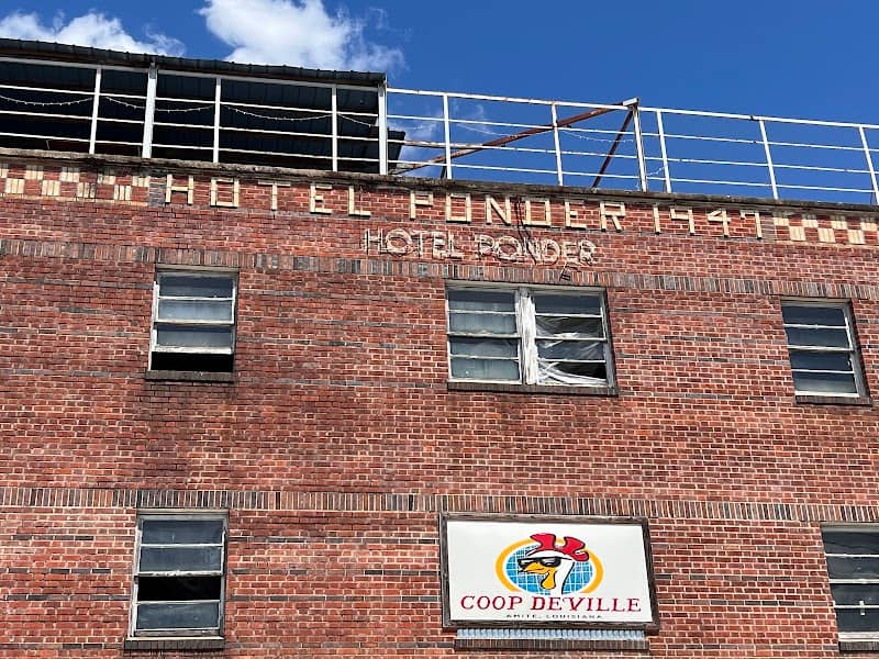 The Ponder Hotel - Image 1