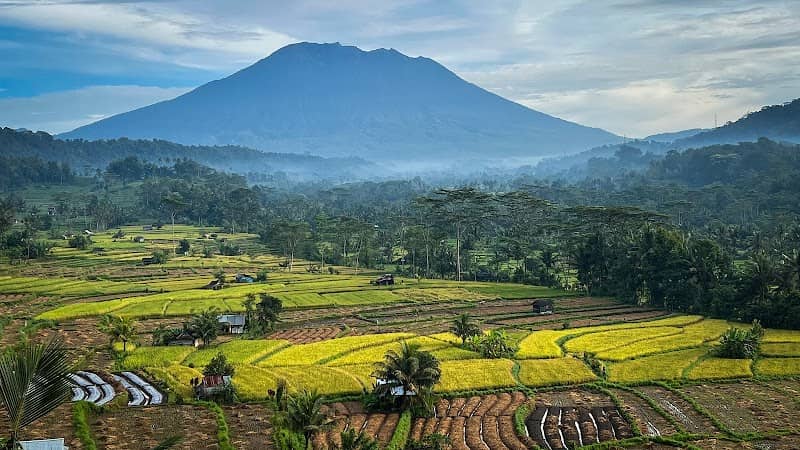 Spot for mount agung - Image 1